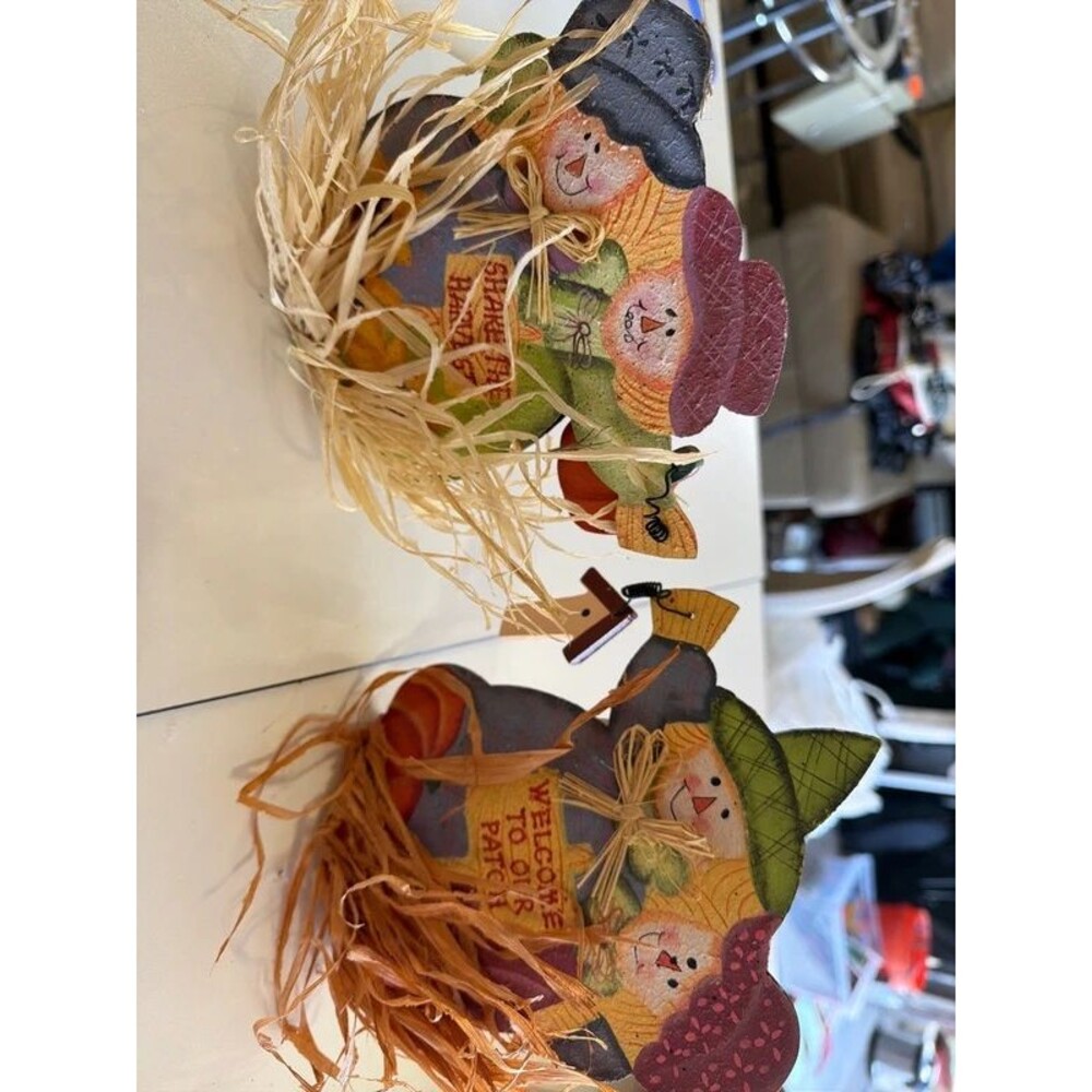 Seasonal decor 2 piece